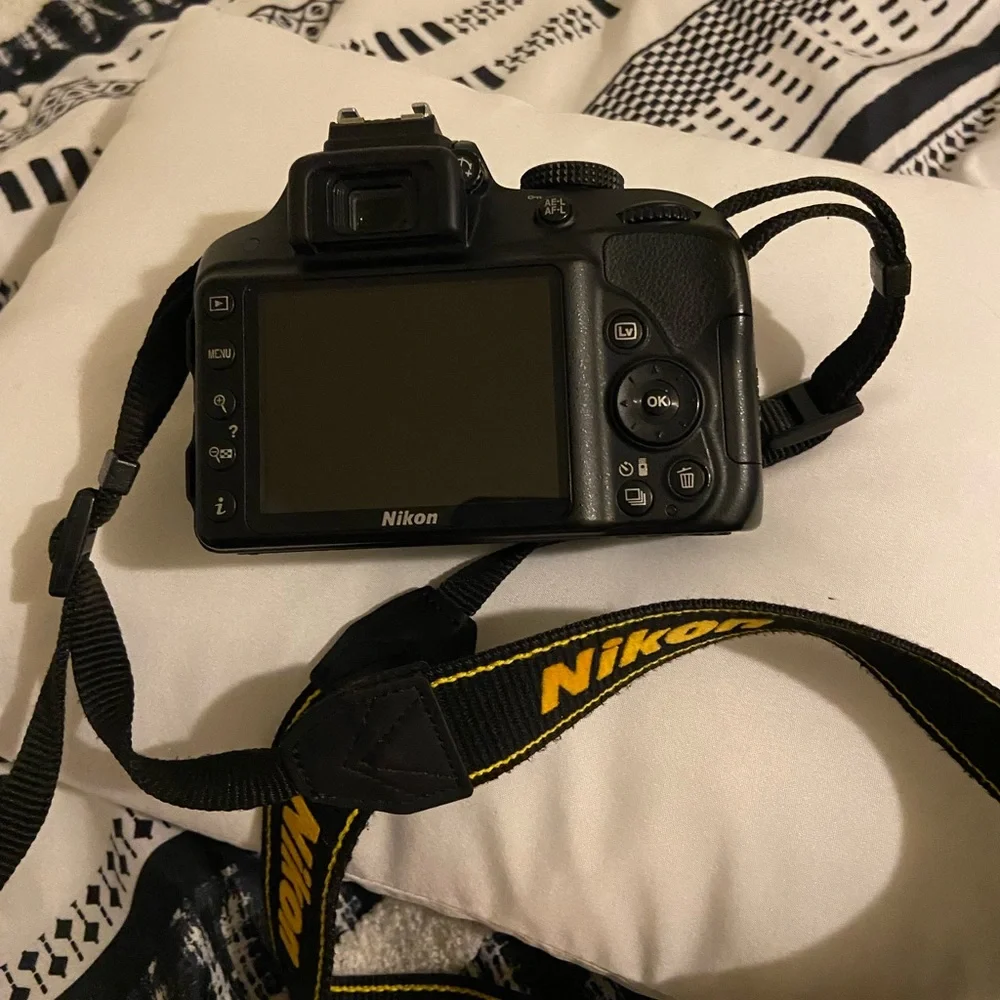Nikon D3300 with accessories